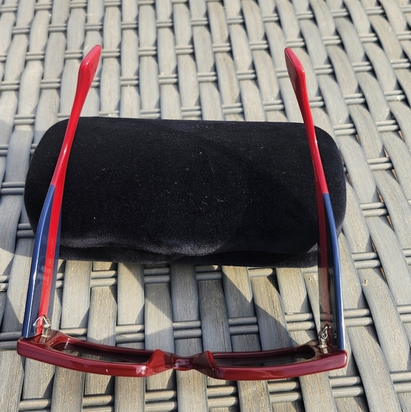 Gucci Rectangular Frame 2025 Cruise Collection Sunglasses - Picture 8 of 9